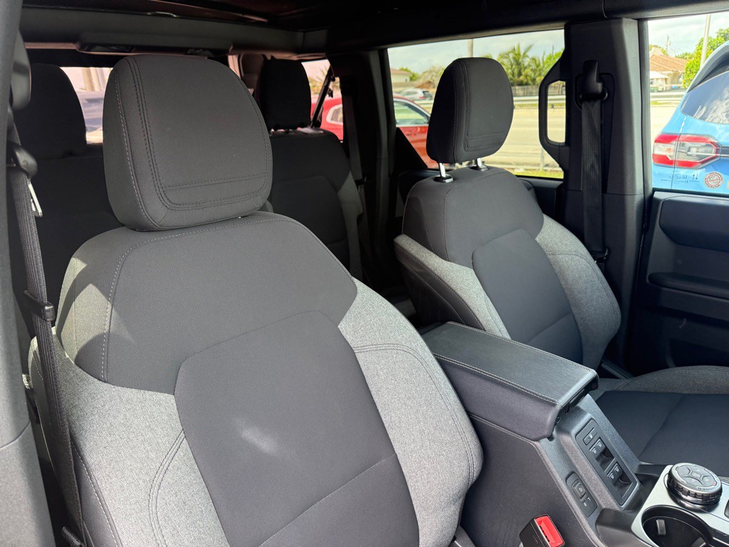 2025 Ford Bronco Image 35