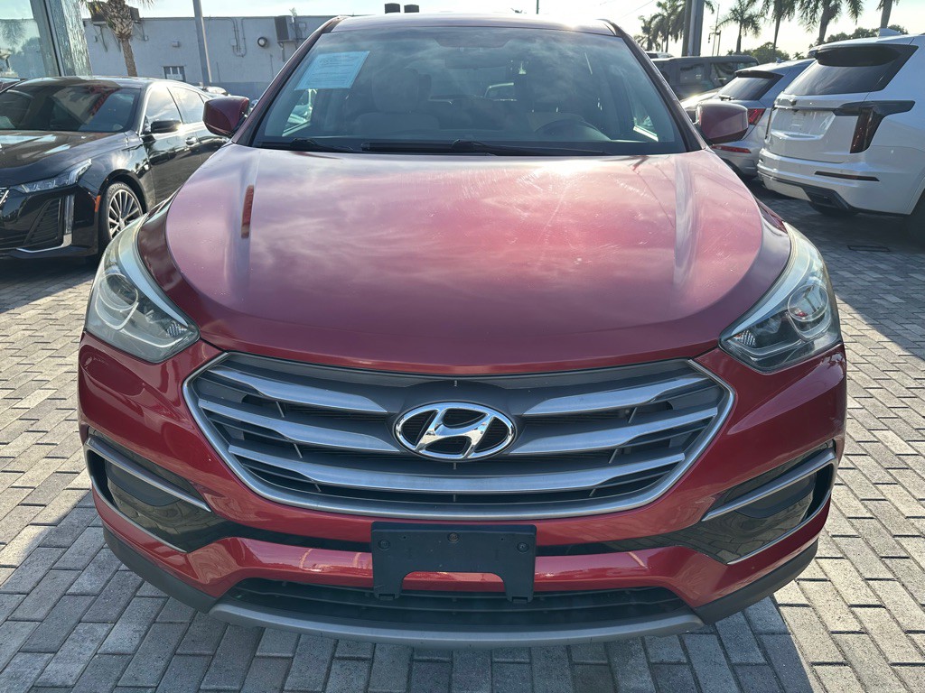 2017 Hyundai Santa Fe Sport Image 2
