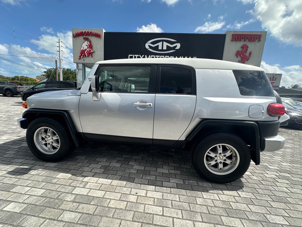 2007 Toyota FJ Cruiser Image 4