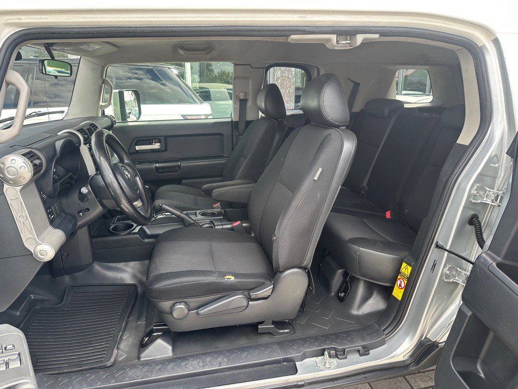 2007 Toyota FJ Cruiser Image 11