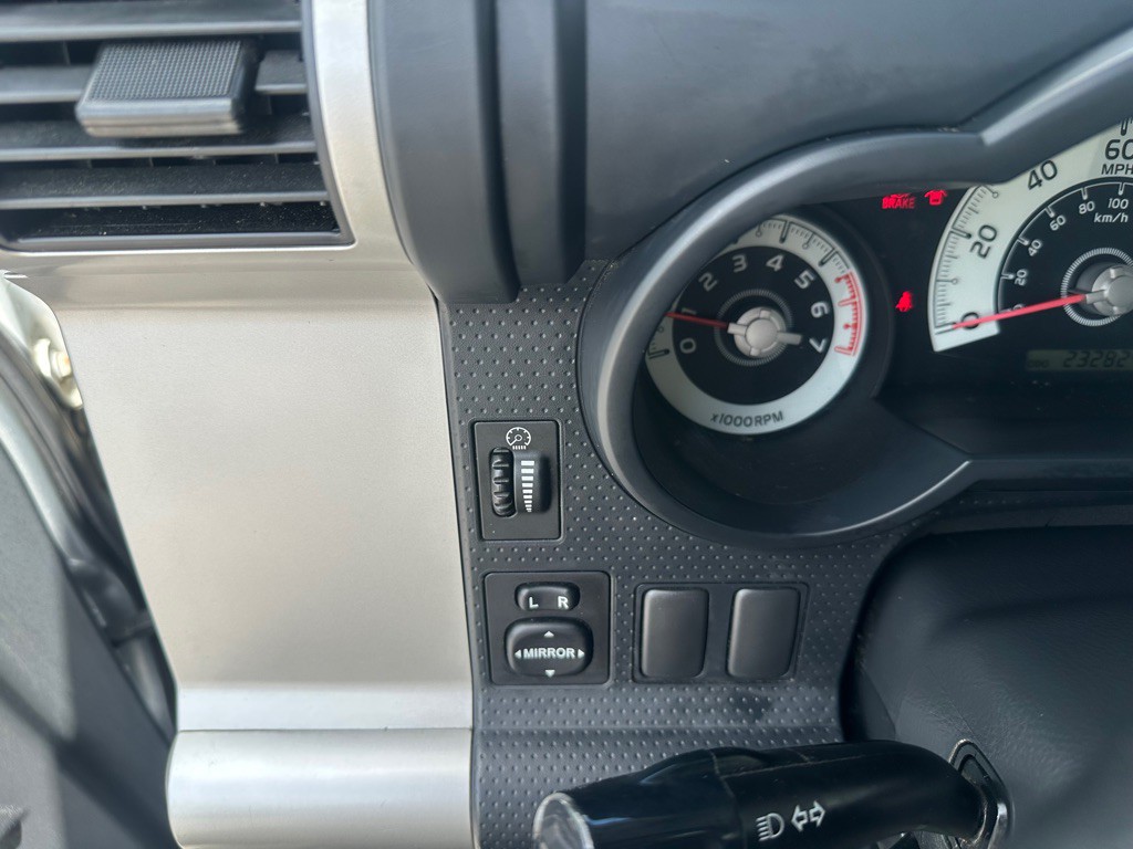 2007 Toyota FJ Cruiser Image 14