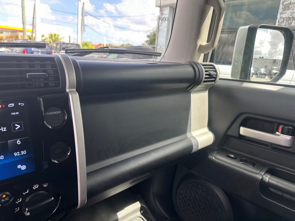 2007 Toyota FJ Cruiser Image 19