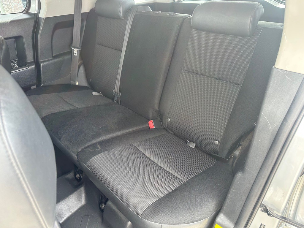 2007 Toyota FJ Cruiser Image 24