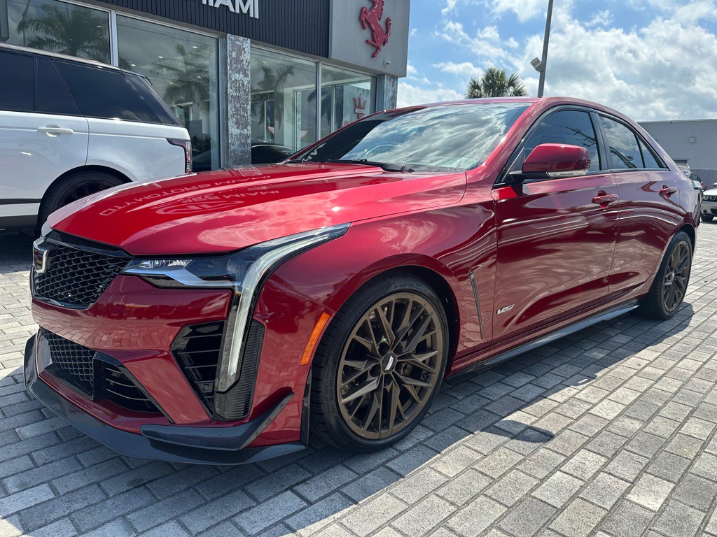 2022 Cadillac Ct4-v Image 3