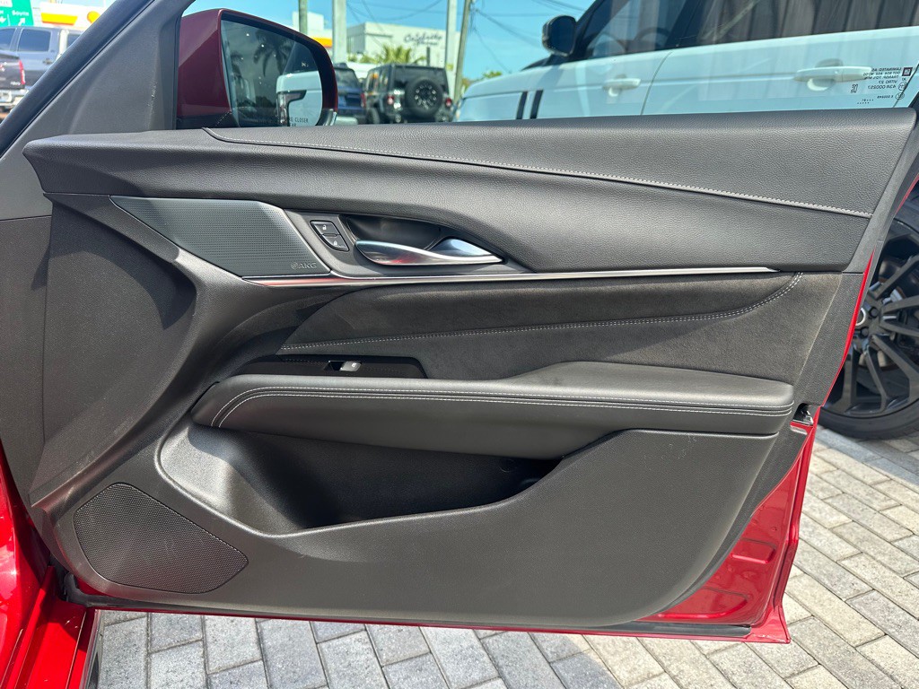 2022 Cadillac Ct4-v Image 32