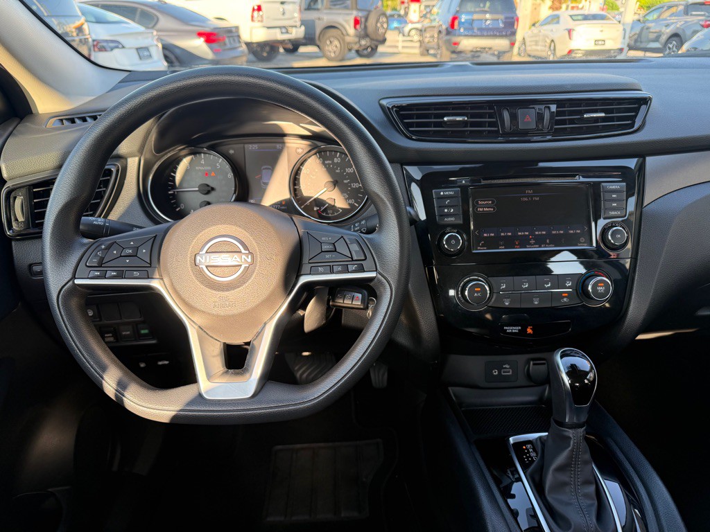 2022 Nissan Rogue Image 10