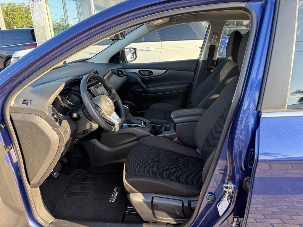 2022 Nissan Rogue Image 22