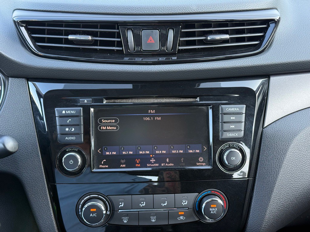 2022 Nissan Rogue Image 17