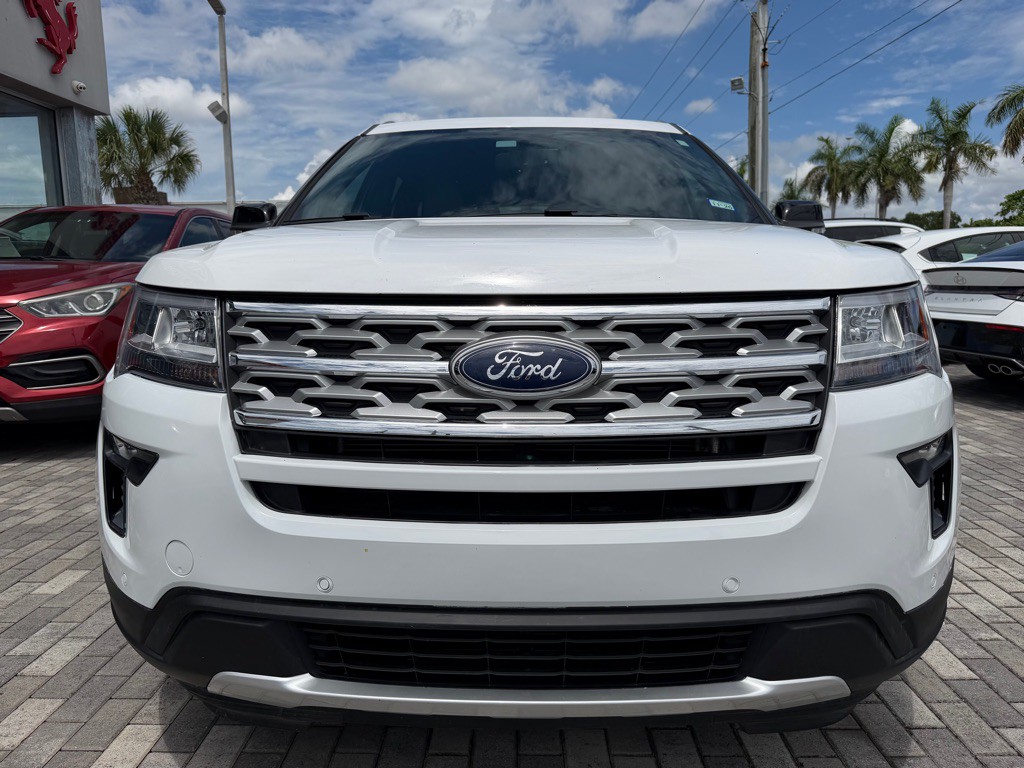 2018 Ford Explorer Image 2