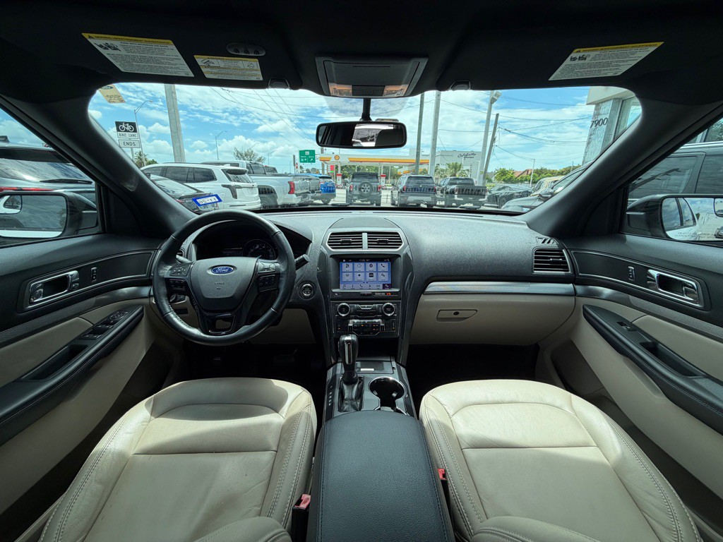2018 Ford Explorer Image 14