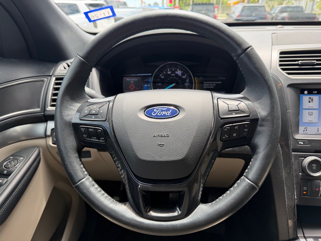2018 Ford Explorer Image 16