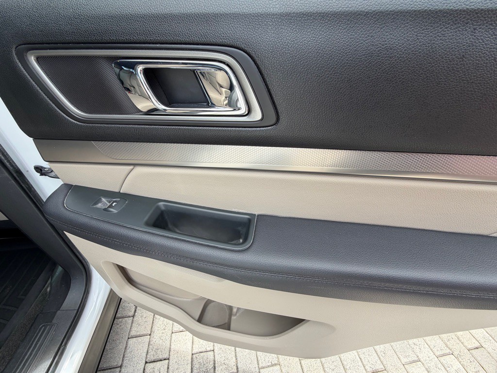 2018 Ford Explorer Image 30