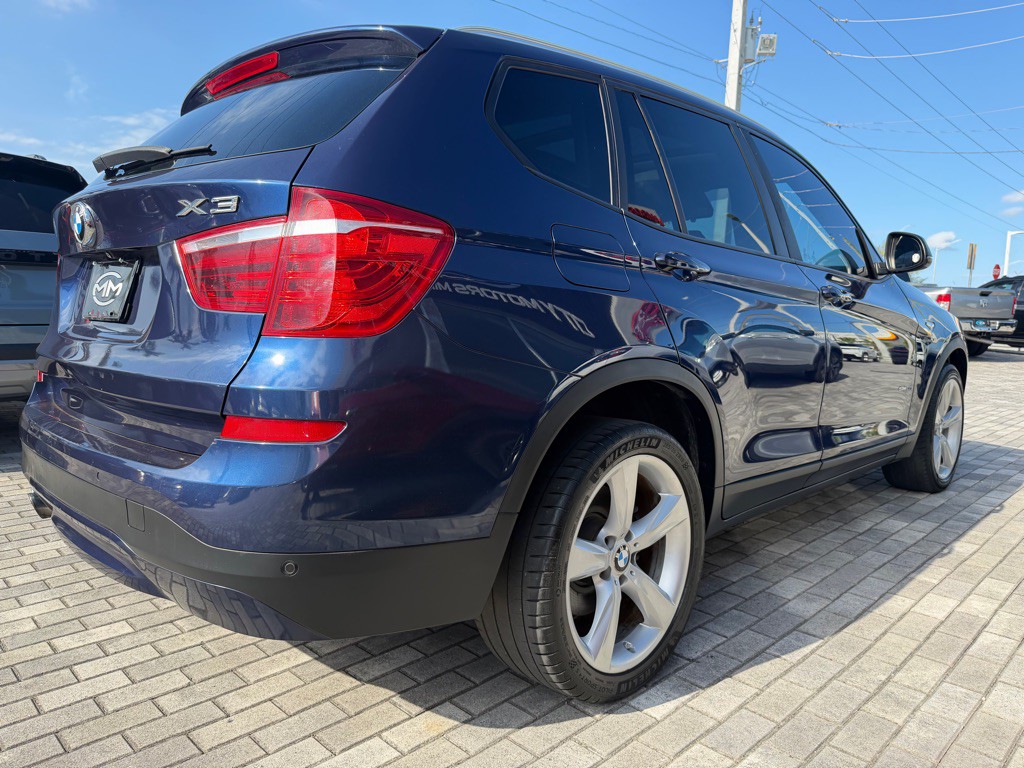 2017 BMW X3 Image 9