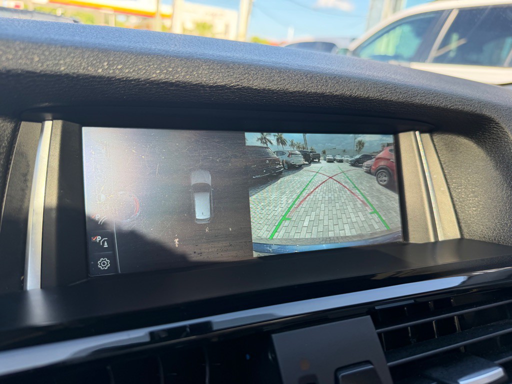 2017 BMW X3 Image 19