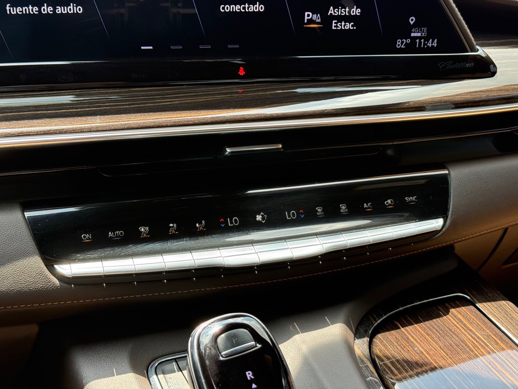 2022 Cadillac Escalade Image 25