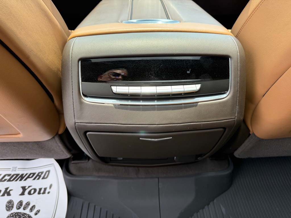 2022 Cadillac Escalade Image 39