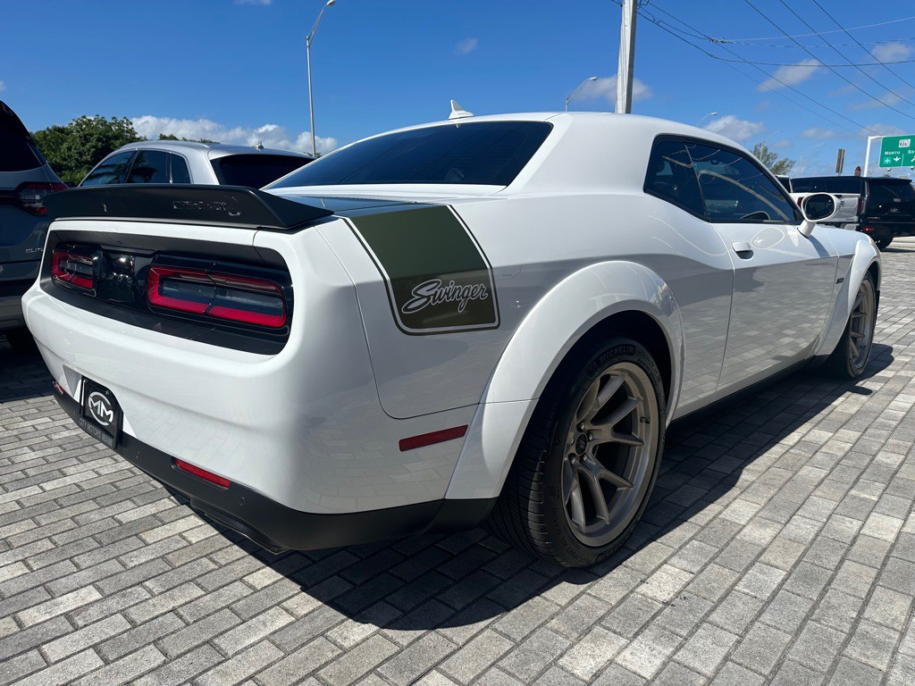 2023 Dodge Challenger Image 9