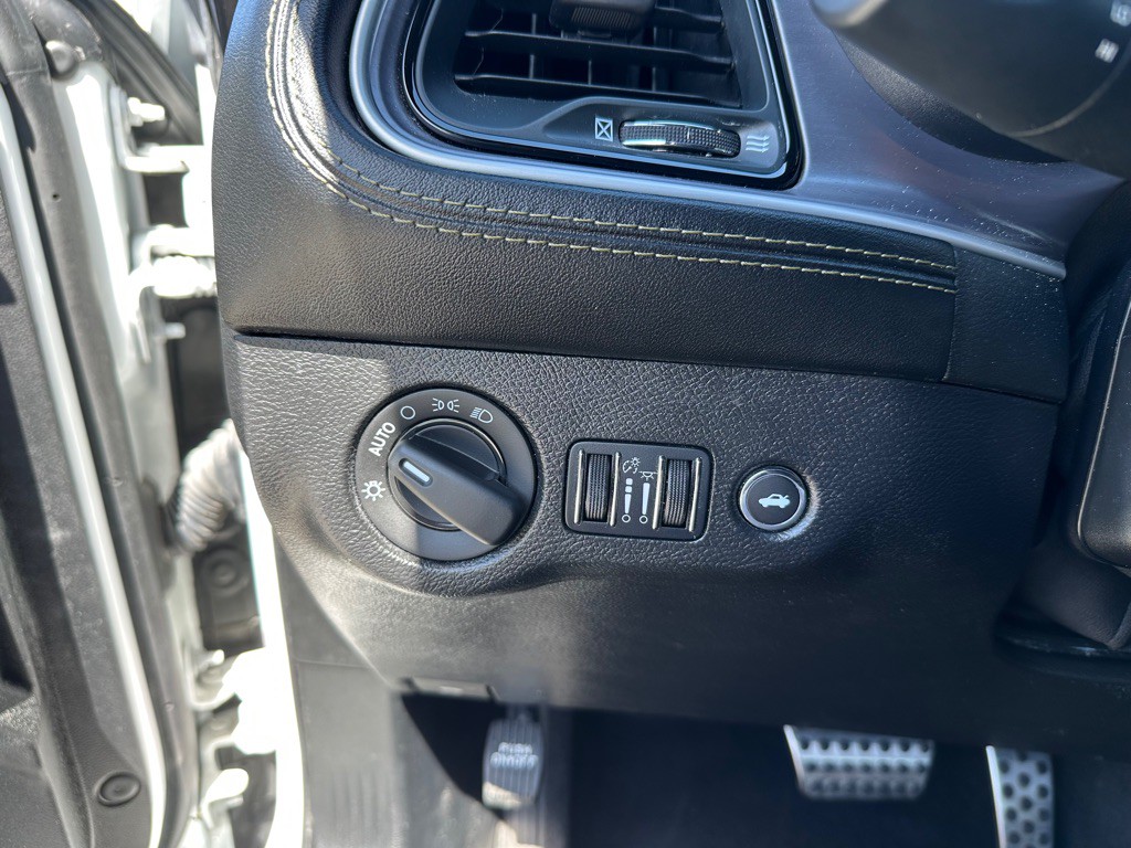 2023 Dodge Challenger Image 17