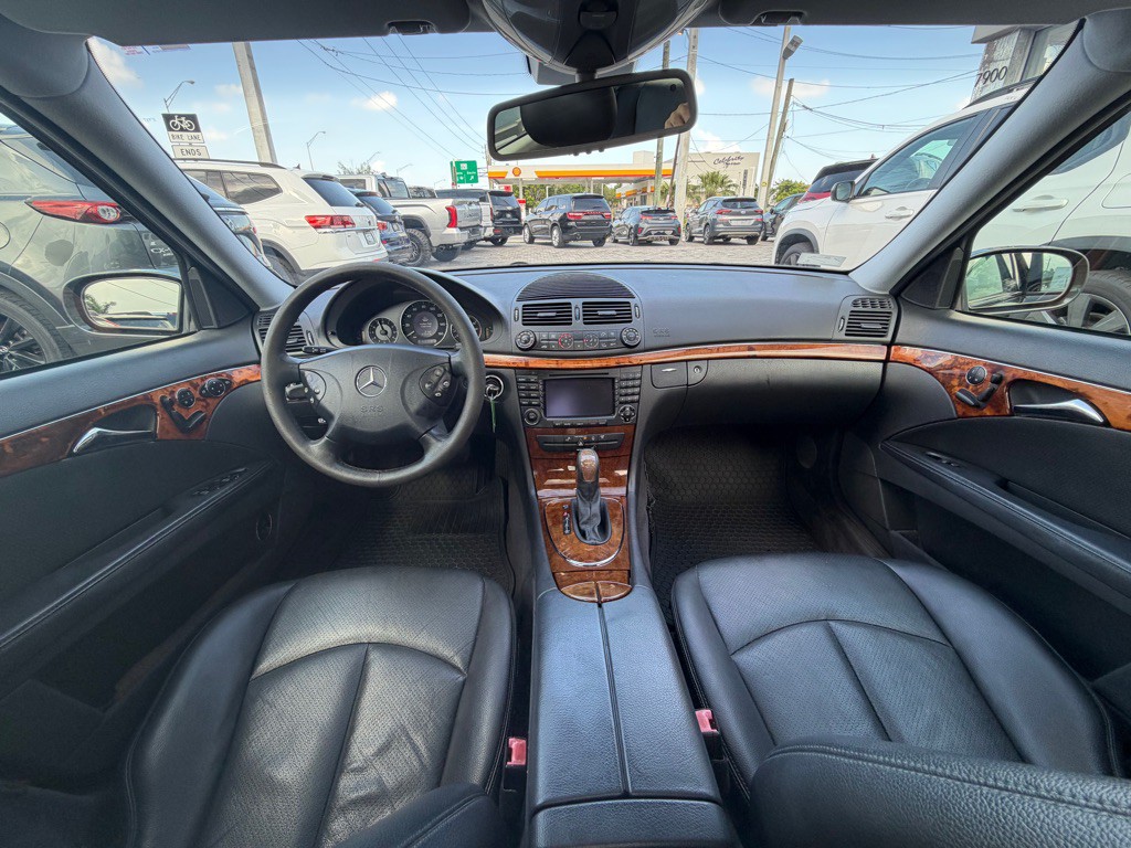 2004 Mercedes-Benz E-Class Image 15