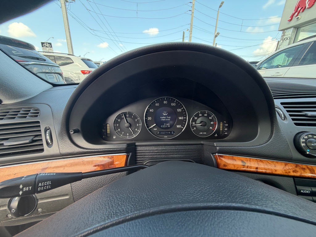 2004 Mercedes-Benz E-Class Image 18