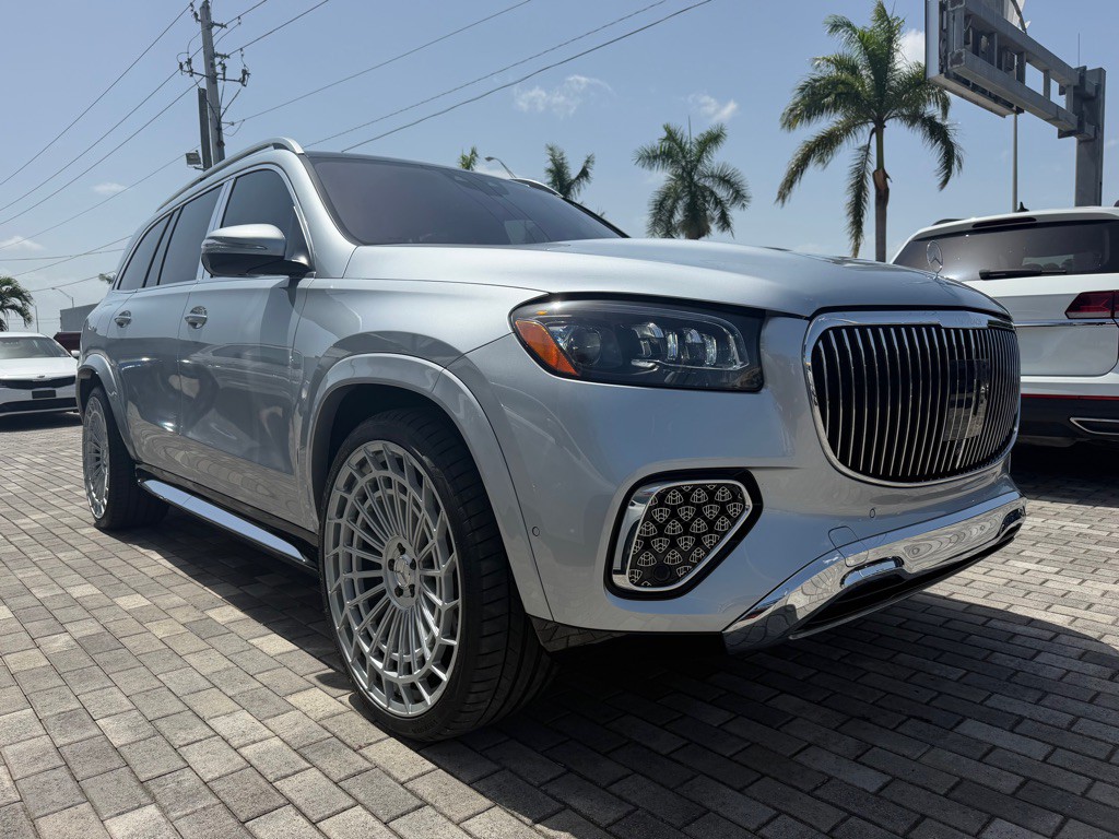 2024 Mercedes-Benz GLS-Class Image 1