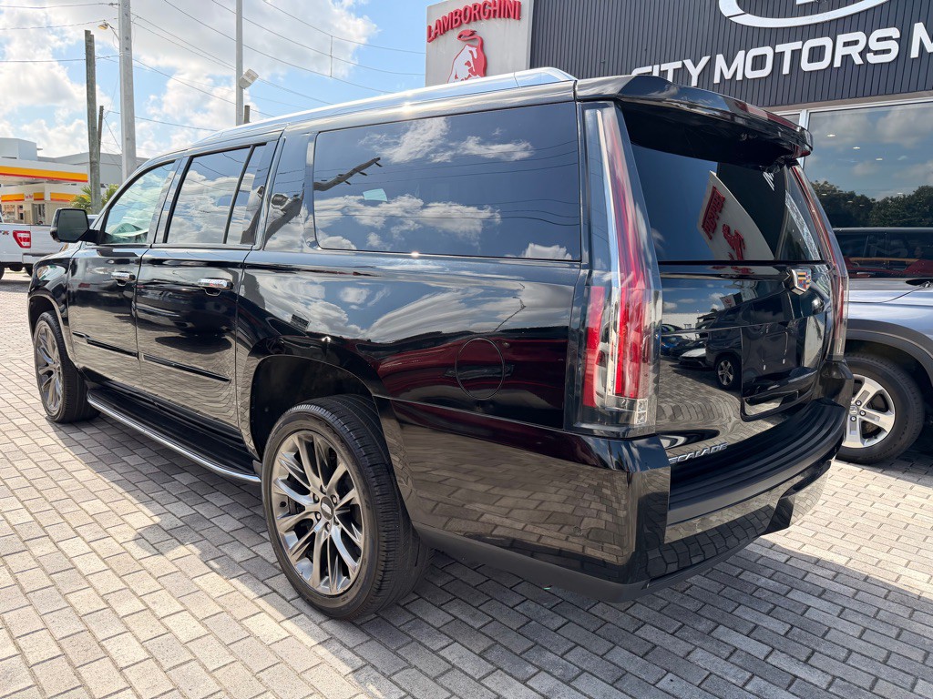 2020 Cadillac Escalade Image 5