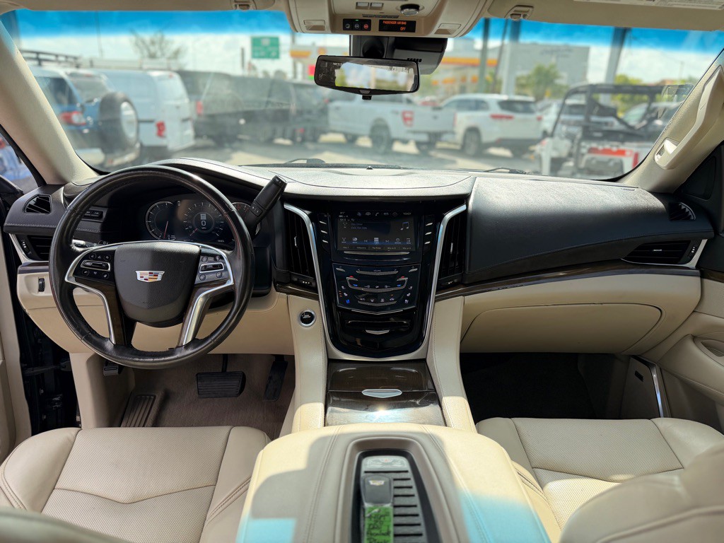 2020 Cadillac Escalade Image 15
