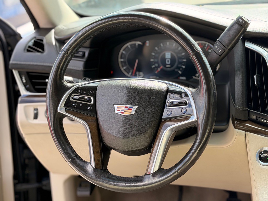 2020 Cadillac Escalade Image 16