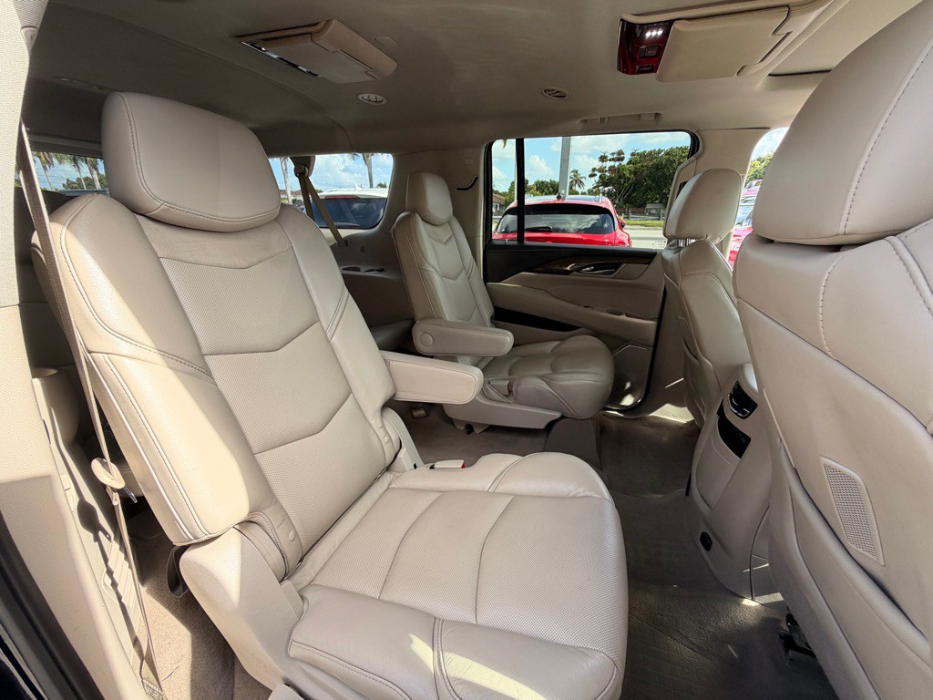 2020 Cadillac Escalade Image 25