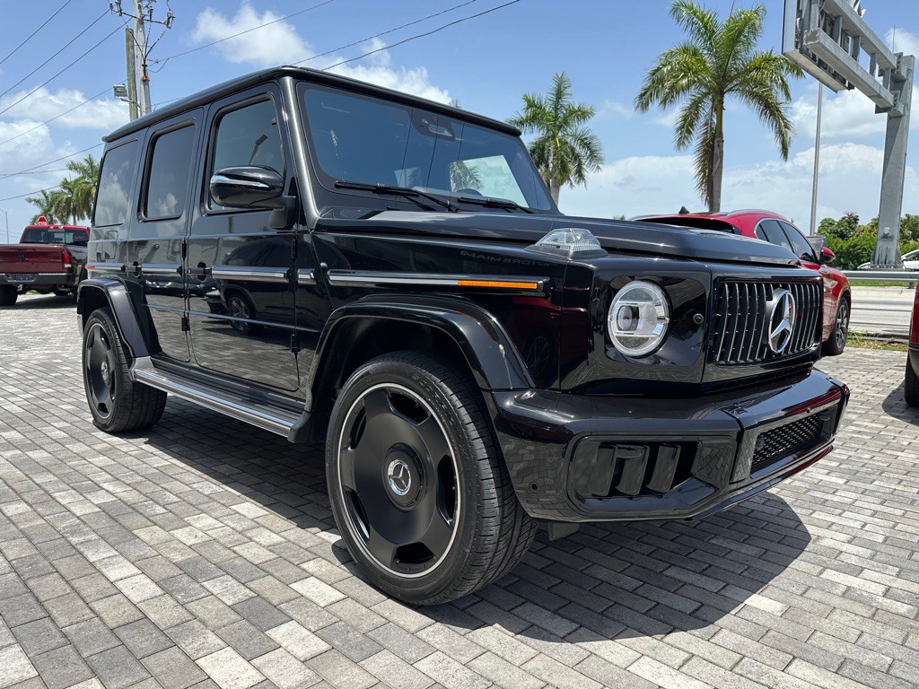 2025 Mercedes-Benz G-Class Image 1