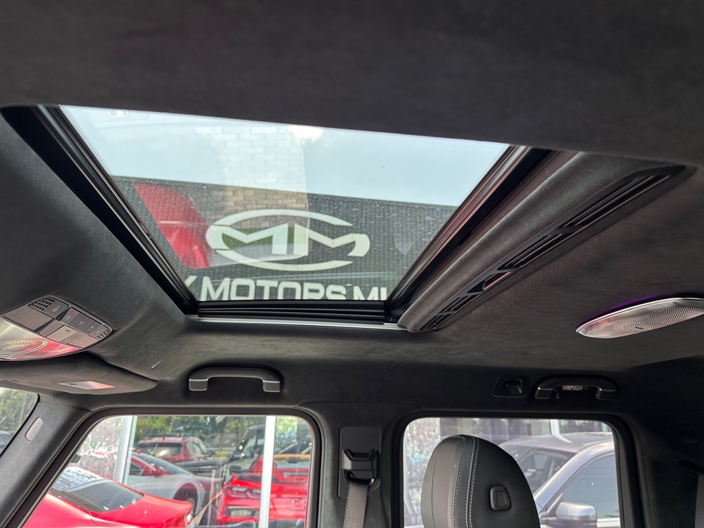 2025 Mercedes-Benz G-Class Image 13