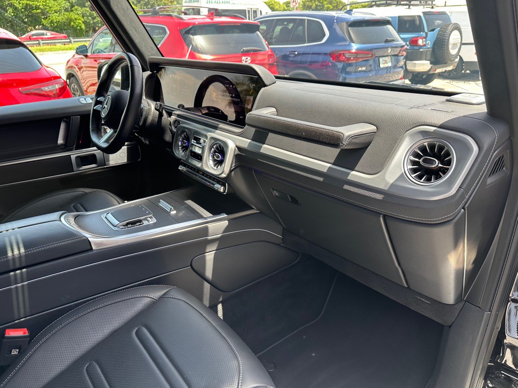 2025 Mercedes-Benz G-Class Image 28
