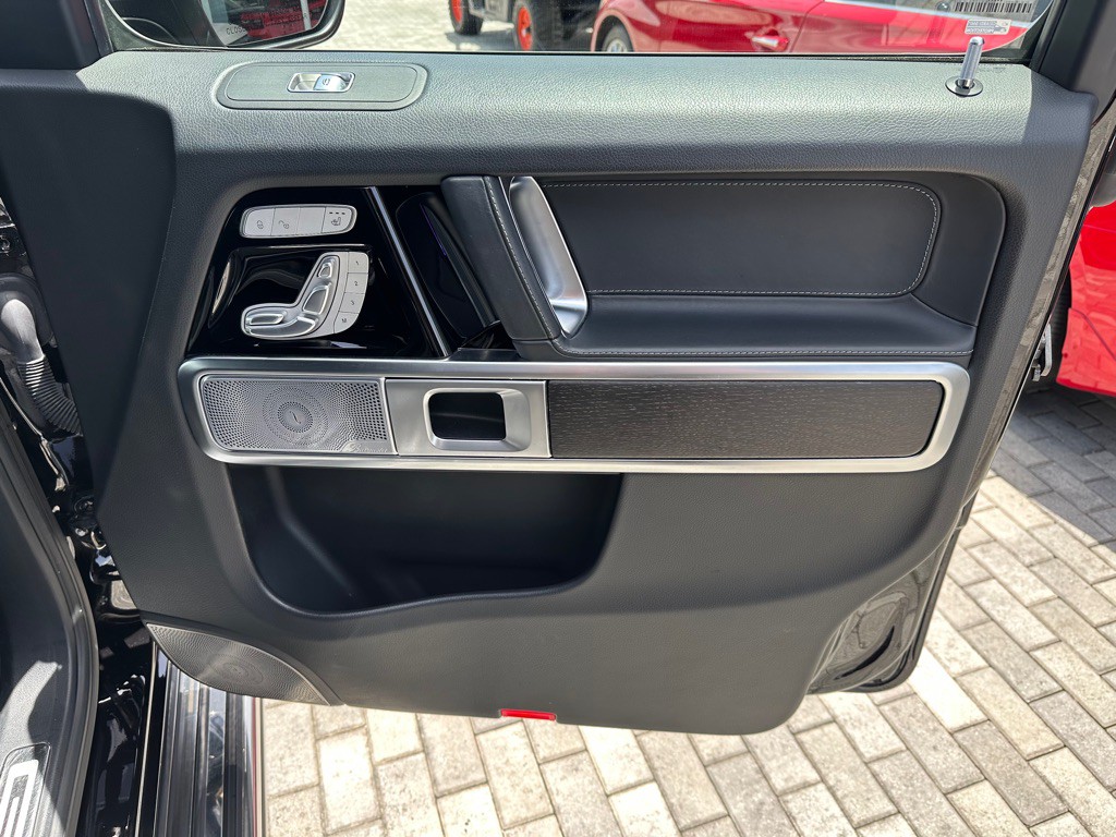 2025 Mercedes-Benz G-Class Image 30