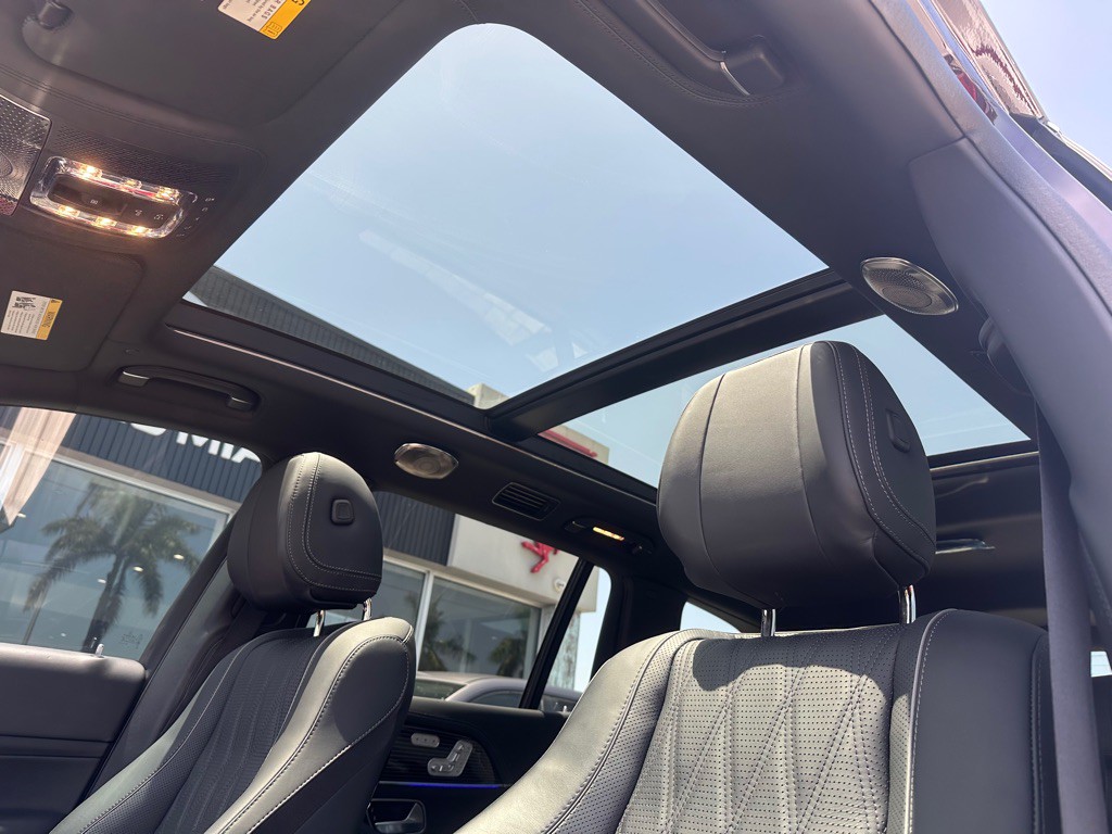 2024 Mercedes-Benz GLS-Class Image 19