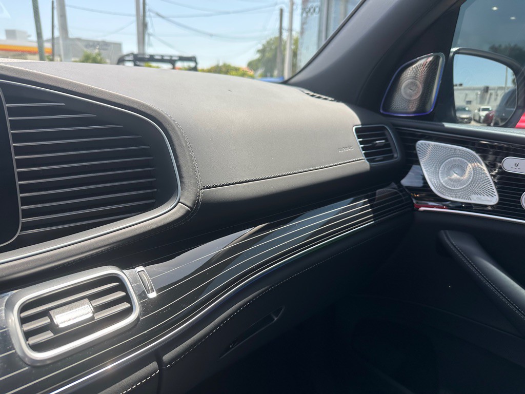 2024 Mercedes-Benz GLS-Class Image 31