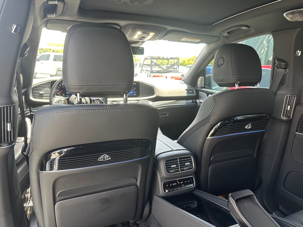 2024 Mercedes-Benz GLS-Class Image 39