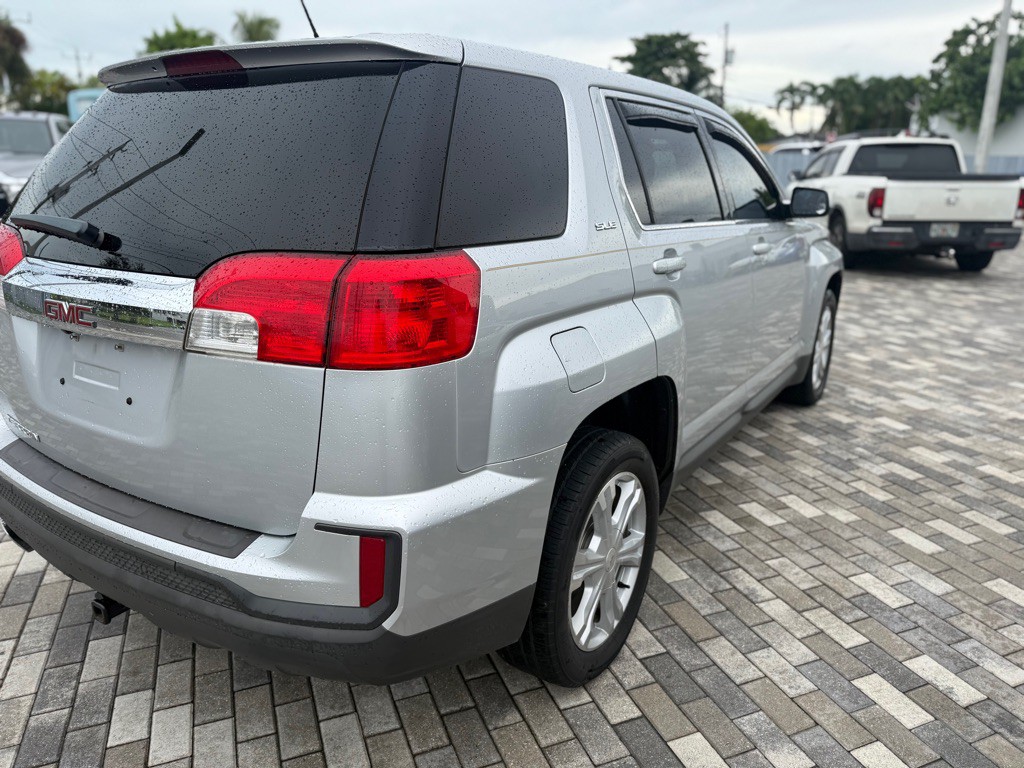 2017 GMC Terrain Image 8