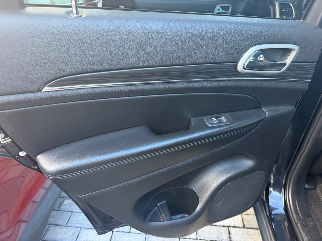 2021 Jeep Grand Cherokee Image 28