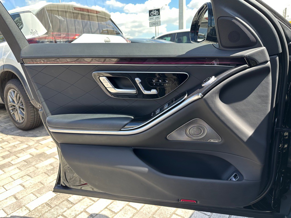 2023 Mercedes-Benz S-Class Image 10