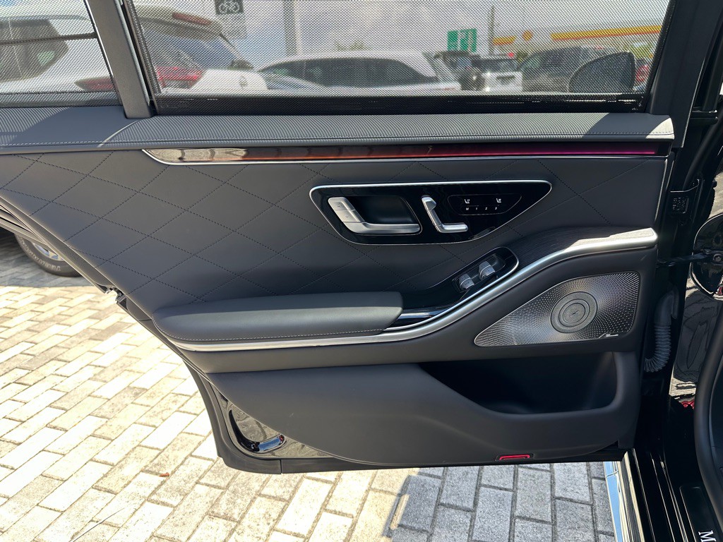 2023 Mercedes-Benz S-Class Image 32