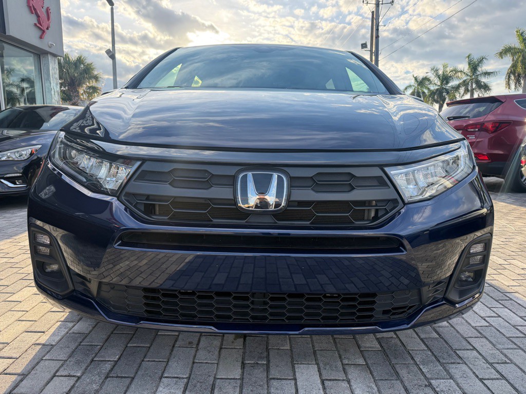 2024 Honda Odyssey Image 2