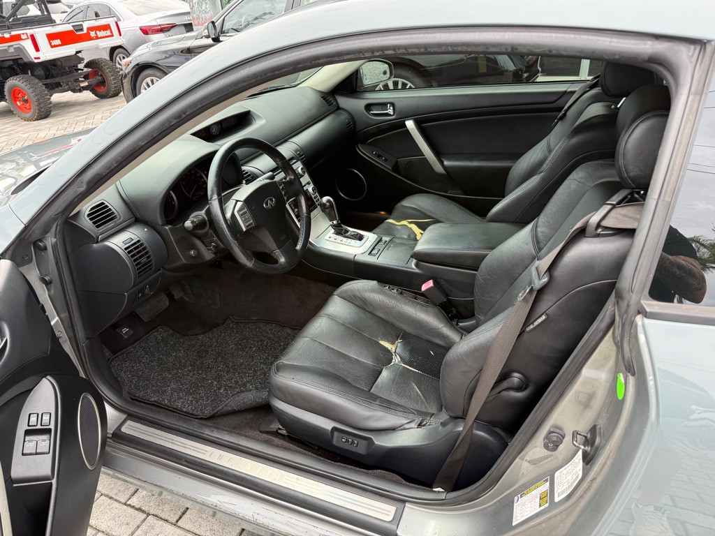 2006 INFINITI G35 Image 11