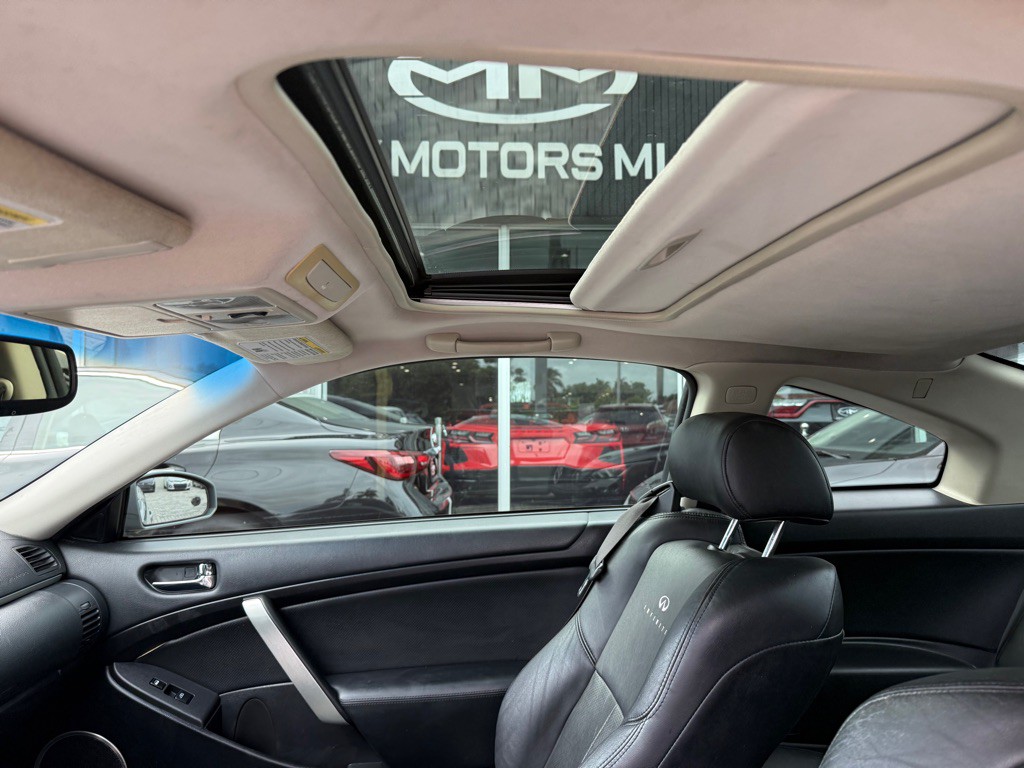 2006 INFINITI G35 Image 14