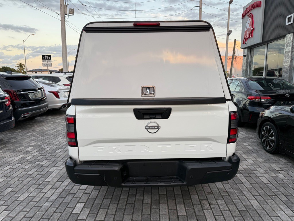 2024 Nissan Frontier Image 6