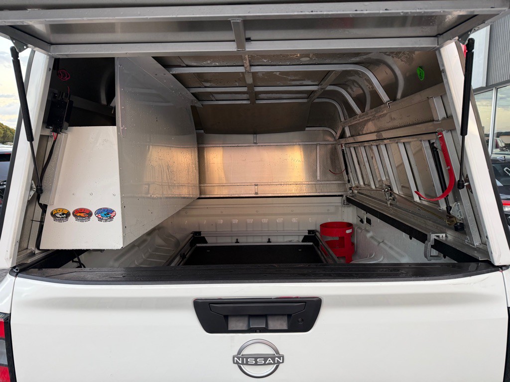 2024 Nissan Frontier Image 8