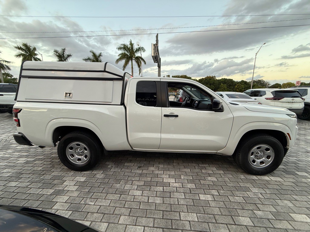 2024 Nissan Frontier Image 12