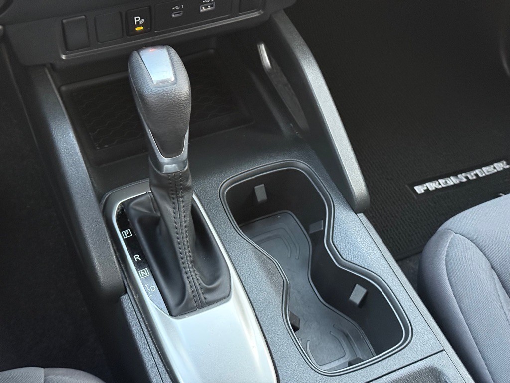 2024 Nissan Frontier Image 23