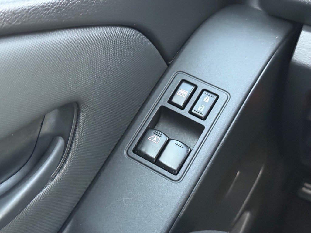 2024 Nissan Frontier Image 25