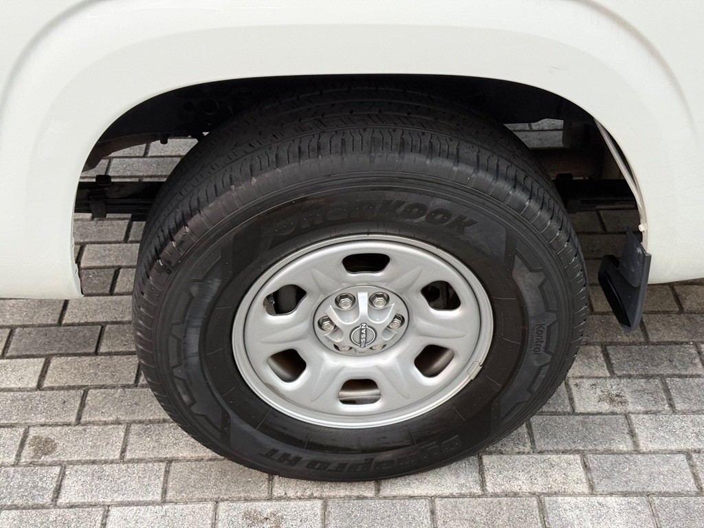 2024 Nissan Frontier Image 37