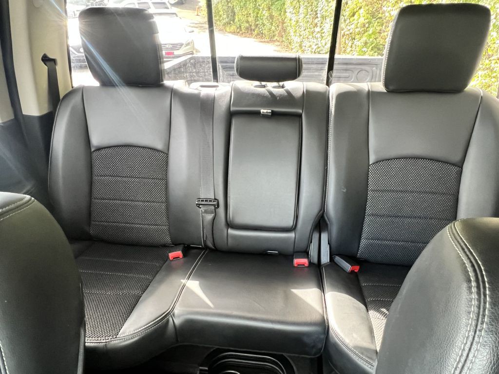 2013 RAM 1500 Image 12